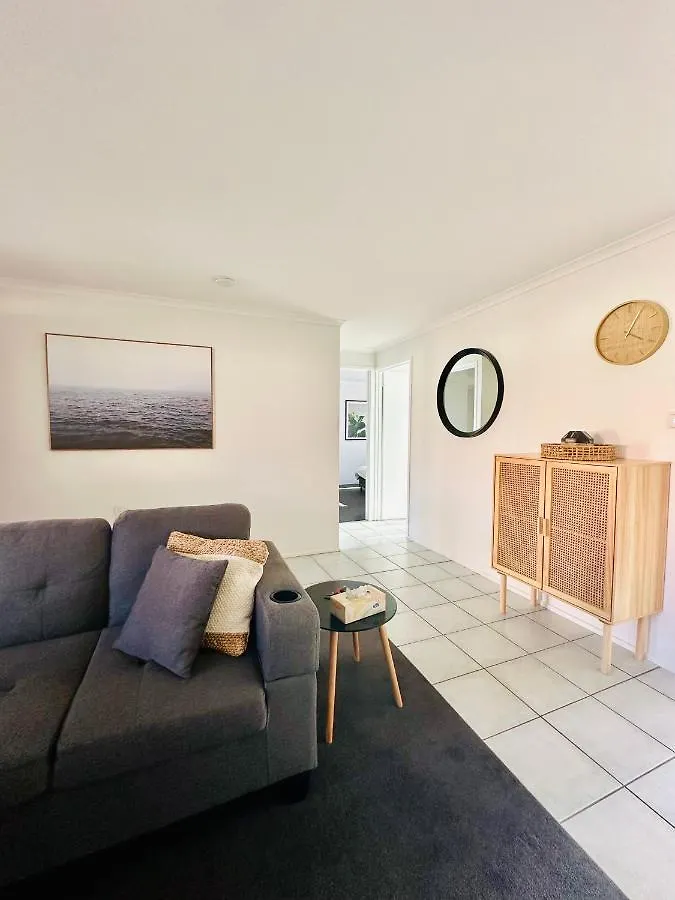 Island Villas - Lady Elliott - Unit 2 Bundaberg 0*,  Austrália
